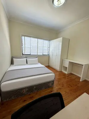Flora St – Bedroom