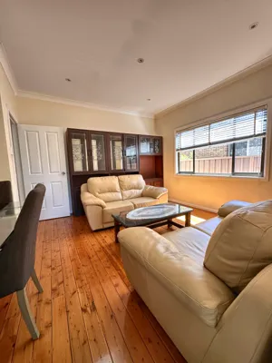 Flora St – Living room